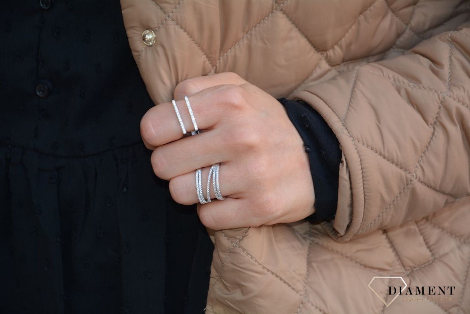 Pierścionek srebrny szeroki LineArgent 'Blask cyrkonii' 14242W cyrkonie.jpg